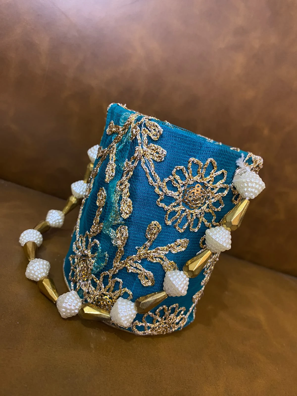 Zinc color potliy style Clutch